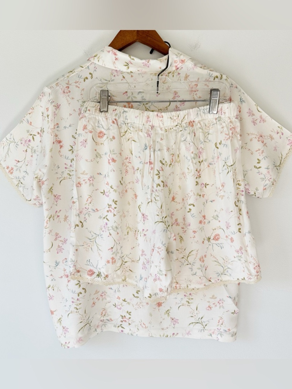 Cozyloungewear Cream Ecru Floral Shorts Pajama Set Cottagecore Cute Whimsy Gram - Picture 10 of 16
